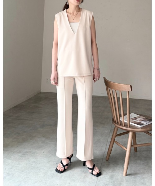She's Closet（シーズクローゼット）の「ノーカラー深vネックベスト＆パンツスタイル セットアップ（セットアップ・レディース・ブラウン/アイボリー/ベージュ/ブラック・FREE）」の5枚目の写真
