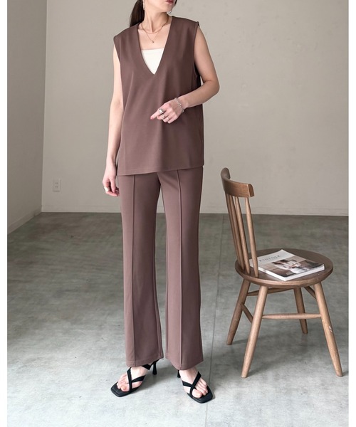 She's Closet（シーズクローゼット）の「ノーカラー深vネックベスト＆パンツスタイル セットアップ（セットアップ・レディース・ブラウン/アイボリー/ベージュ/ブラック・FREE）」の11枚目の写真