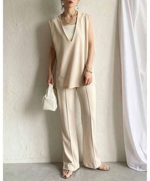She's Closet（シーズクローゼット）の「ノーカラー深vネックベスト＆パンツスタイル セットアップ（セットアップ・レディース・ブラウン/アイボリー/ベージュ/ブラック・FREE）」の13枚目の写真