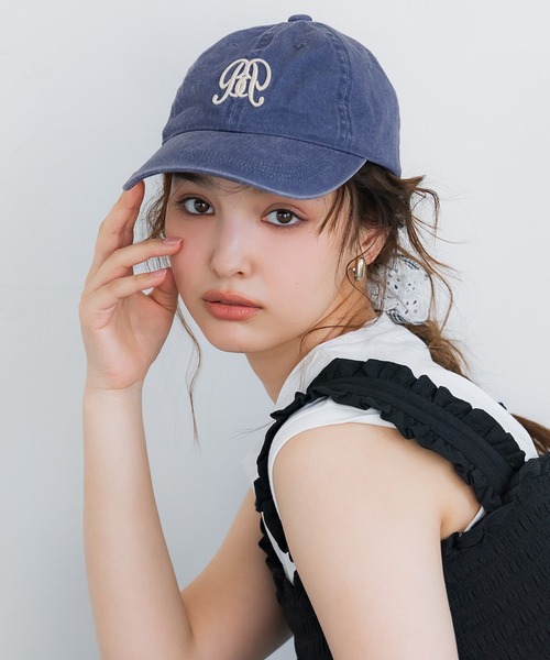 coca(coca)(コカ)の「エンブレム刺繍ウォッシュキャップ(キャップ・レディース・ブラック/ネイビー・ONE SIZE)」の2枚目の写真