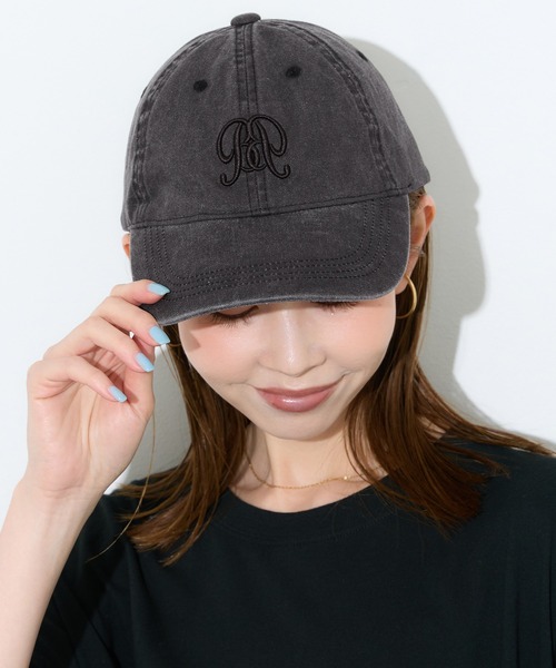 coca(coca)(コカ)の「エンブレム刺繍ウォッシュキャップ(キャップ・レディース・ブラック/ネイビー・ONE SIZE)」の1枚目の写真