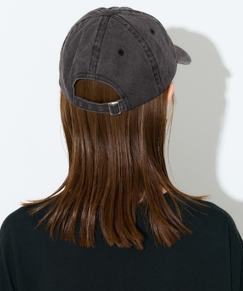 coca(coca)(コカ)の「エンブレム刺繍ウォッシュキャップ(キャップ・レディース・ブラック/ネイビー・ONE SIZE)」の11枚目の写真