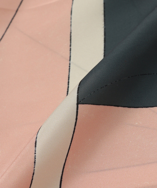 JOURNAL STANDARD(ジャーナルスタンダード)の「別注pinkpepperベッチュウキカスカーフ(バンダナ/スカーフ・レディース・ブラック系その他/レッド・FREE)」の8枚目の写真