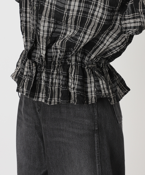 IENA LA BOUCLE(イエナラブークル)の「IENA LA BOUCLE キャッチワッシャーチェックシャツ(シャツ/ブラウス・レディース・ブラックミックス・FREE)」の3枚目の写真