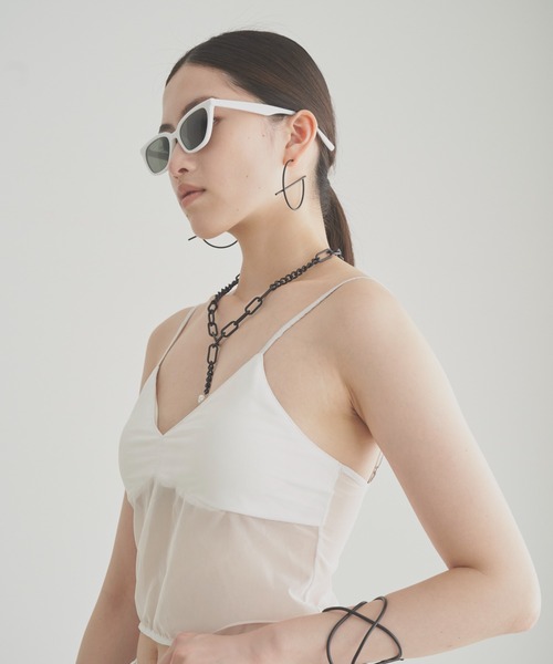 SOEMIN（ソミン）の「Cropped cami bralette／カップイン　シアーブラトップ（キャミソール・レディース・ブラック/ホワイト・FREE）」の6枚目の写真