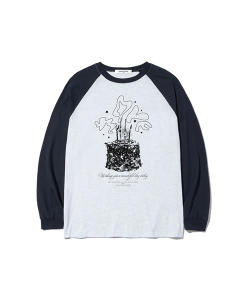 THEMORFHOUSE（ザモーフハウス）の「ウィッシュケーキハウスプリントオーバーサイズロングスリーブ [4カラー]（Tシャツ/カットソー・レディース・ホワイト/ブラウン/ネイビー/ブラック・MEDIUM/LARGE）」の4枚目の写真