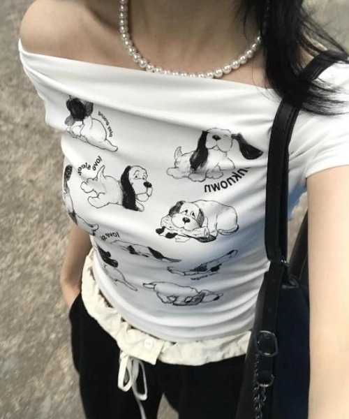 Sibra(シブラ)の「26ss ドッグプリントドレープネックTシャツ(Tシャツ/カットソー・レディース・ホワイト・M)」の17枚目の写真
