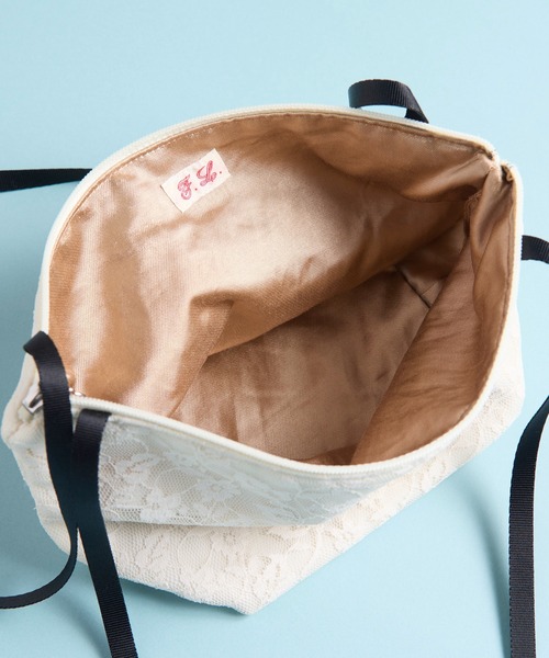 didizizi(ディディジジ)の「cosmetic bag(ショルダーバッグ・レディース・ブラック/アイボリー・FREE)」の16枚目の写真