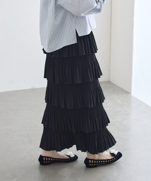 journal standard L'essage(ジャーナルスタンダードレサージュ)の「ティアードプリーツスカート(スカート・レディース・ブラック/オリーブ・36/38)」の6枚目の写真