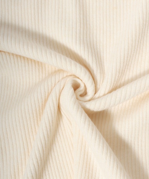 ANPAS(アンパス)の「Women’s Rib-Knit Layered Sweater with Contrast Collar / レディース リブ編み配色レイヤードセーター ニット 秋冬 トップス フェミニン(ニット/セーター・レディース・アイボリー/ブルー/ブラック/グレー・M/L)」の10枚目の写真