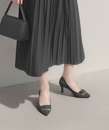 MAMIAN（マミアン）の「アーモンドトゥ リボンバックル パンプス (7.0cmヒール)（パンプス）」