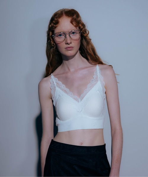 Carmelo(カーメロ)の「Lace Trim Bra Tops / レースリブクロップドキャミ(キャミソール・レディース・ホワイト/ブラック・FREE)」の21枚目の写真