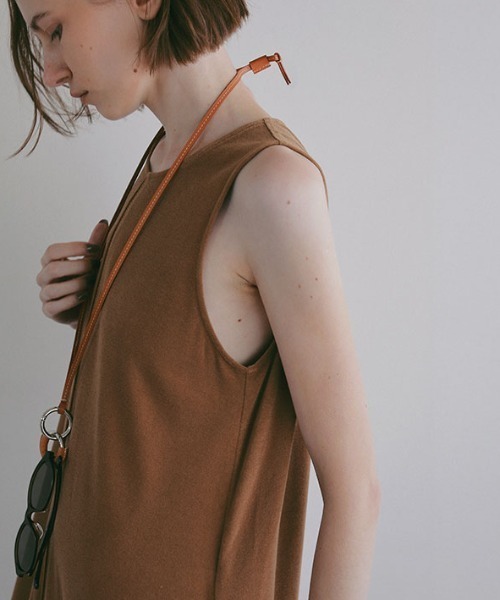 ETRE TOKYO（エトレトウキョウ）の「センターシームパイルロングワンピース（ワンピース・レディース・ブラック/キャメル・M/S）」の9枚目の写真