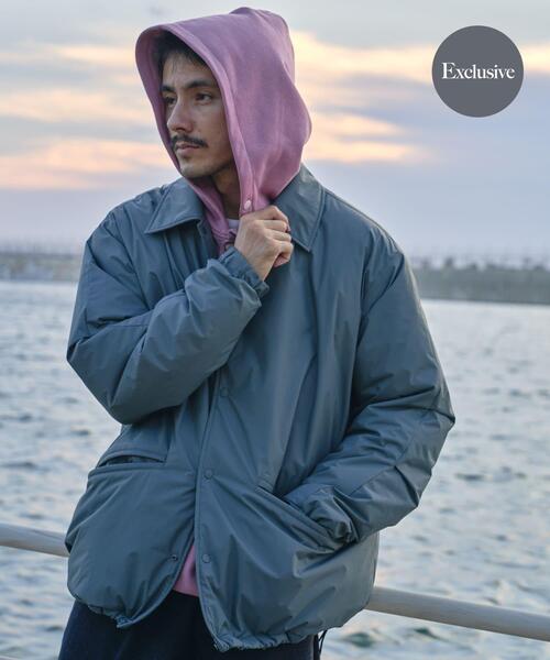 NANGA(ナンガ)の「『別注』NANGA×DOORS COACH DOWN JACKET 26AW(ダウンジャケット/コート・メンズ・チャコールグレー/グリーン系その他/ブラック・MEDIUM/X-LARGE/LARGE)」の3枚目の写真