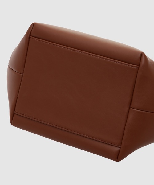 GANNI(ガニー)の「Bou Small Butter(ショルダーバッグ・レディース・ブラウン系その他・ONE SIZE)」の6枚目の写真