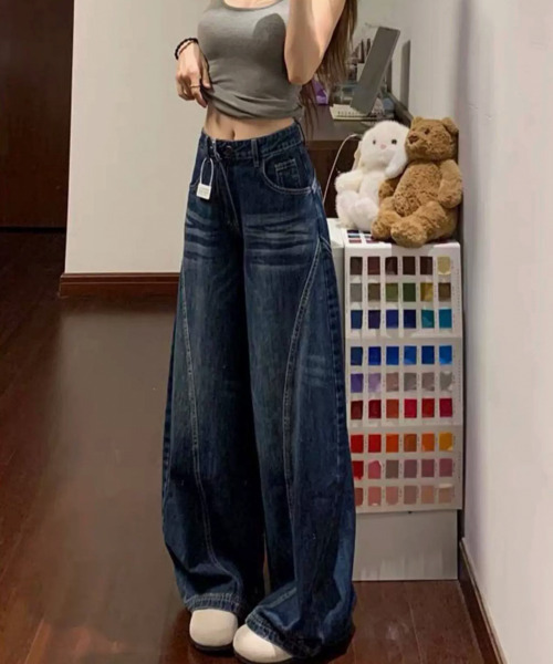 VIVID LADY(ビビッドレディー)の「カーブ ワイドデニムパンツ(デニムパンツ・レディース・ブルー・MEDIUM/LARGE/SMALL)」の2枚目の写真