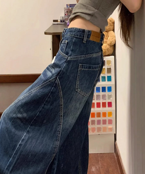 VIVID LADY(ビビッドレディー)の「カーブ ワイドデニムパンツ(デニムパンツ・レディース・ブルー・MEDIUM/LARGE/SMALL)」の6枚目の写真