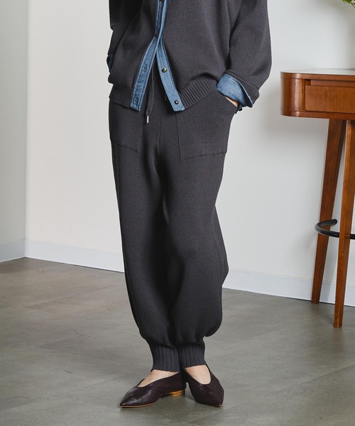 ROSE BUD(ローズバッド)の「GENE HEAVENS/KNIT JOGGER PANTS(その他パンツ・レディース・グレー/マスタード・ONE SIZE)」の1枚目の写真