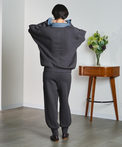 ROSE BUD(ローズバッド)の「GENE HEAVENS/KNIT JOGGER PANTS(その他パンツ・レディース・グレー/マスタード・ONE SIZE)」の9枚目の写真