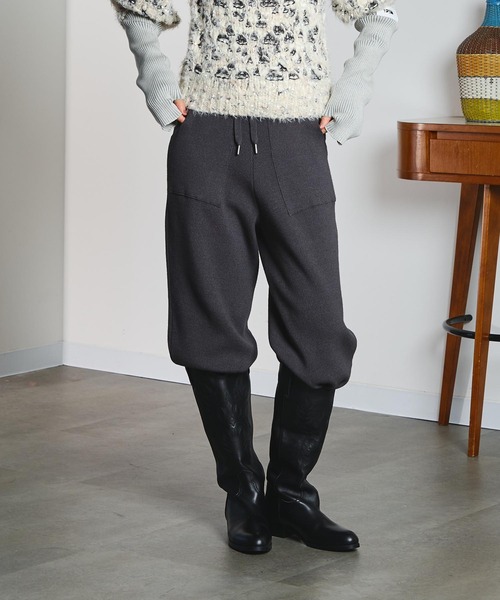ROSE BUD(ローズバッド)の「GENE HEAVENS/KNIT JOGGER PANTS(その他パンツ・レディース・グレー/マスタード・ONE SIZE)」の19枚目の写真