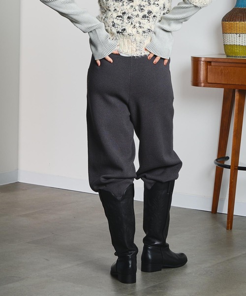 ROSE BUD(ローズバッド)の「GENE HEAVENS/KNIT JOGGER PANTS(その他パンツ・レディース・グレー/マスタード・ONE SIZE)」の21枚目の写真