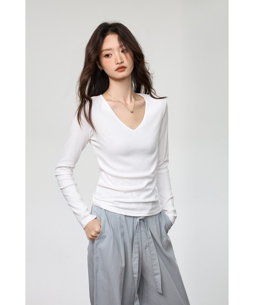 Bifrost(ビフレスト)の「万能柔らかV ネックカットソー(Tシャツ/カットソー・レディース・ホワイト/ブラック/グレー・M/L)」の4枚目の写真
