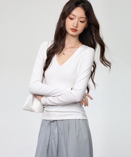Bifrost(ビフレスト)の「万能柔らかV ネックカットソー(Tシャツ/カットソー・レディース・ホワイト/ブラック/グレー・M/L)」の7枚目の写真