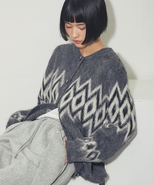 ANOTHER S(アナザーエス)の「モヘアライクダイヤ柄ニットカーディガン(カーディガン/ボレロ・レディース・グレー/ブラック/ブラウン・FREE)」の21枚目の写真