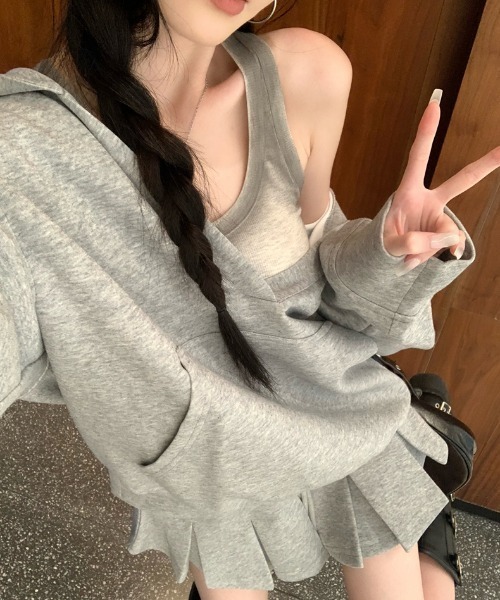 FAVORITO(ファヴォリート)の「フード付きリラックストレーナー(パーカー・レディース・グレー/ホワイト・F)」の13枚目の写真