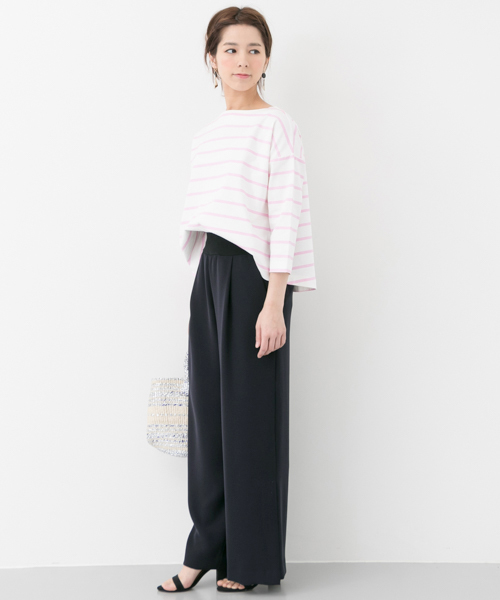 URBAN RESEARCH（アーバンリサーチ）の「UR ウエストリブ脇スリットワイドパンツ（その他パンツ・レディース・ライトベージュ/ライトカーキ/ネイビー・FREE）」の8枚目の写真