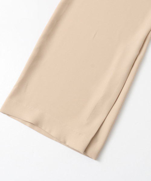 URBAN RESEARCH（アーバンリサーチ）の「UR ウエストリブ脇スリットワイドパンツ（その他パンツ・レディース・ライトベージュ/ライトカーキ/ネイビー・FREE）」の15枚目の写真