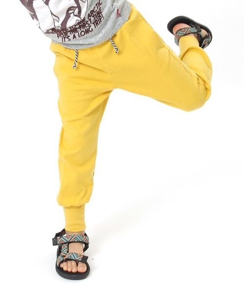 BREEZE(ブリーズ)の「■ネット限定ジョガーパンツ(その他パンツ・キッズ・レッド/グレー/アイボリー/マスタード/カーキ/ブラック・100/120/95/140/110/130/90/80)」の6枚目の写真