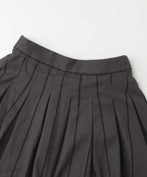 URBAN RESEARCH DOORS(アーバンリサーチドアーズ)の「FORK&SPOON Downproof Printed Skirt(スカート・キッズ・その他1・105/135/120)」の3枚目の写真