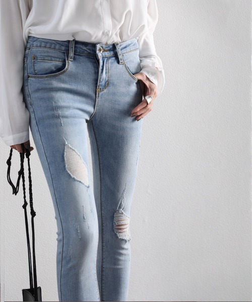 classicalelf（クラシカルエルフ）の「ダメージスキニーデニムパンツ（フルレングス）（デニムパンツ・レディース・サックスブルー/インディゴブルー/ブラック・73/58/61/70/67/76/64）」の15枚目の写真