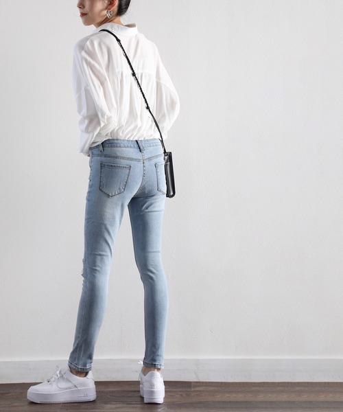 classicalelf（クラシカルエルフ）の「ダメージスキニーデニムパンツ（フルレングス）（デニムパンツ・レディース・サックスブルー/インディゴブルー/ブラック・73/58/61/70/67/76/64）」の21枚目の写真
