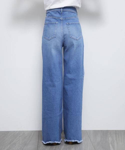 STUDIOUS（ステュディオス）の「【WEARISTA miki コラボ】裾フリンジワイドデニム（デニムパンツ・レディース・インディゴブルー/サックスブルー・M/S）」の10枚目の写真