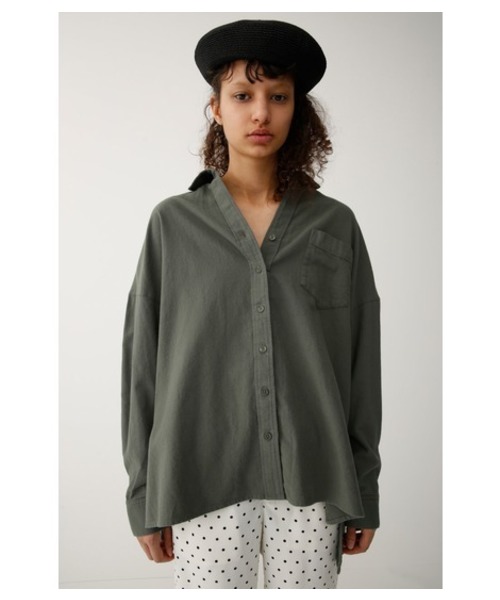 MOUSSY（マウジー）の「BIG SILHOUETTE SH（シャツ/ブラウス・レディース・カーキ/オフホワイト/オレンジ系その他/ダークブルー・FREE）」の3枚目の写真