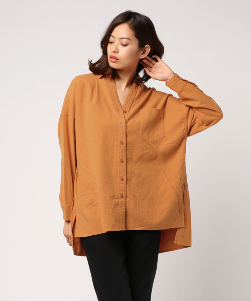 MOUSSY（マウジー）の「BIG SILHOUETTE SH（シャツ/ブラウス・レディース・カーキ/オフホワイト/オレンジ系その他/ダークブルー・FREE）」の7枚目の写真