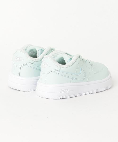 NIKE(ナイキ)の「キッズ NIKE ナイキ 12-16FORCE 1 '18 (TD) ナイキ フォース 1 '18 TD 905220-300 300IGLOO/WHITE(スニーカー・キッズ・グリーン・15 /13/14/16/12)」の2枚目の写真