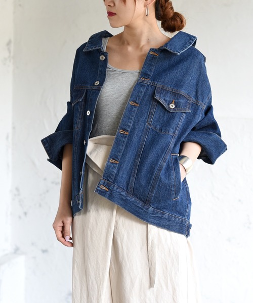 LHELBIE(レルビエ)の「オーバーサイズバックタックボタンデニムGジャン(デニムジャケット・レディース・インディゴブルー/ブルー・M)」の10枚目の写真