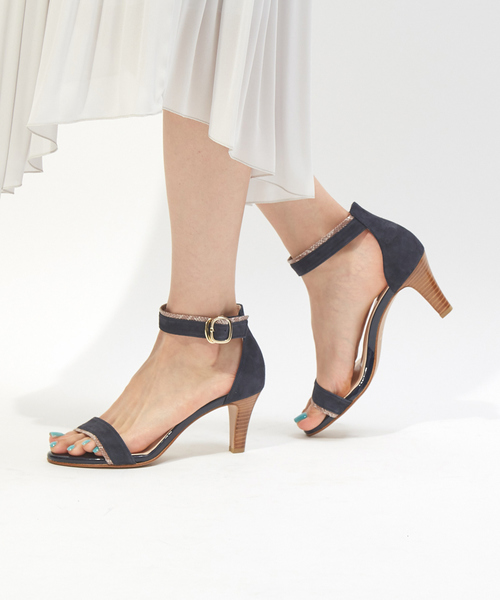 Au BANNISTER（オゥバニスター）の「キリカエアンクルストラップサンダル（サンダル・レディース・ブラック/ネイビー/レッド/ピンクゴールド・38/35/36/37/39）」の3枚目の写真