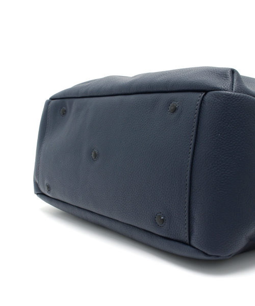 Daniel & Bob（ダニエル&ボブ）の「Daniel & Bob / 別注"CERCATORE"IDISレザートート（トートバッグ・メンズ・ダークブラウン/ネイビー・ONE SIZE）」の11枚目の写真