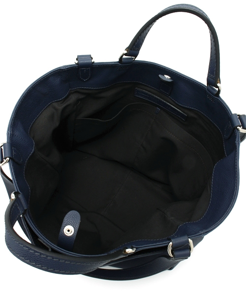 Daniel & Bob（ダニエル&ボブ）の「Daniel & Bob / 別注"CERCATORE"IDISレザートート（トートバッグ・メンズ・ダークブラウン/ネイビー・ONE SIZE）」の5枚目の写真