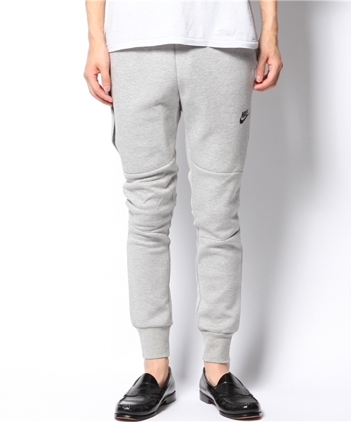 BEAMS(ビームス)の「NIKE / ナイキ テック フリース カフ(その他パンツ・メンズ・ブラック/グレー・LARGE/SMALL/MEDIUM)」の3枚目の写真