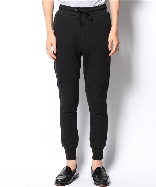 BEAMS(ビームス)の「NIKE / ナイキ テック フリース カフ(その他パンツ・メンズ・ブラック/グレー・LARGE/SMALL/MEDIUM)」の19枚目の写真