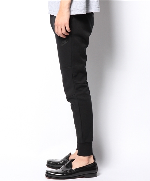 BEAMS(ビームス)の「NIKE / ナイキ テック フリース カフ(その他パンツ・メンズ・ブラック/グレー・LARGE/SMALL/MEDIUM)」の20枚目の写真