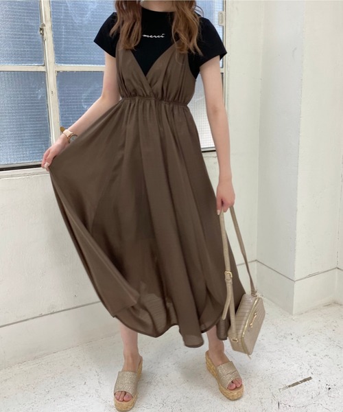 archives（アルシーヴ）の「箔シフォンキャミワンピース（ワンピース・レディース・ピンクベージュ/ブルー/イエロー/ベージュ/ブラウン・MEDIUM）」の2枚目の写真