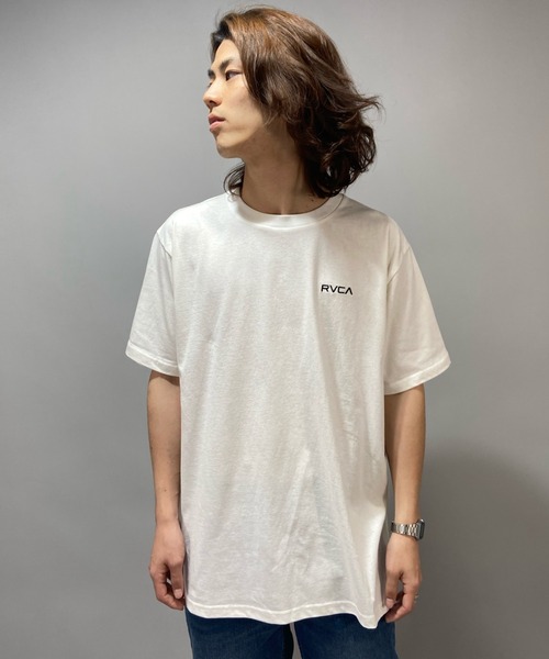 RVCA（ルーカ）の「RVCA/ルーカ　バックプリントTシャツ　BA041-251（Tシャツ/カットソー・メンズ・モスグリーン/ホワイト/ブラック/ブラウン・L/S/M）」の18枚目の写真
