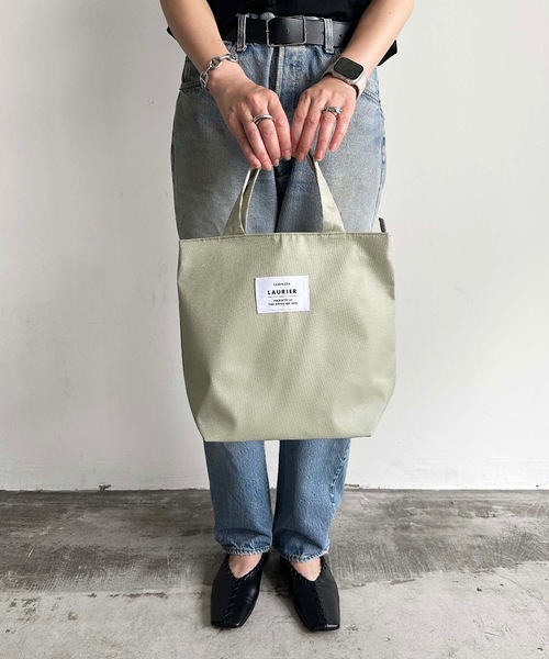 COMMON WARE(コモンウェアー)の「EC:LAURIER / ローリエ保冷ランチトート(L)(エコバッグ/サブバッグ・レディース・ブルー/ダークグレー/ミント/テラコッタ/ローズ/グリーン/ライトブラウン/グリーン系その他/ブルー系その他/イエロー/モカ/グレー/グレイッシュベージュ/ネイビー/レッド/ライトパープル/グレー系その他/イエロー系その他/ピンク系その他/シャーベット/ライラック/ライトグリーン/アクア/オリーブ/ライトグレー/チャコール・FREE)」の11枚目の写真