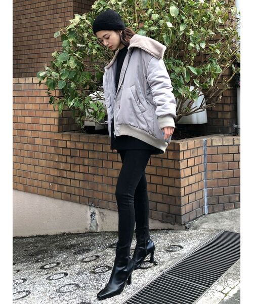 EMODA（エモダ）の「フェイクファードッキングワイドカラーブルゾン（ブルゾン・レディース・ブラック/グレー/カーキ・FREE）」の8枚目の写真